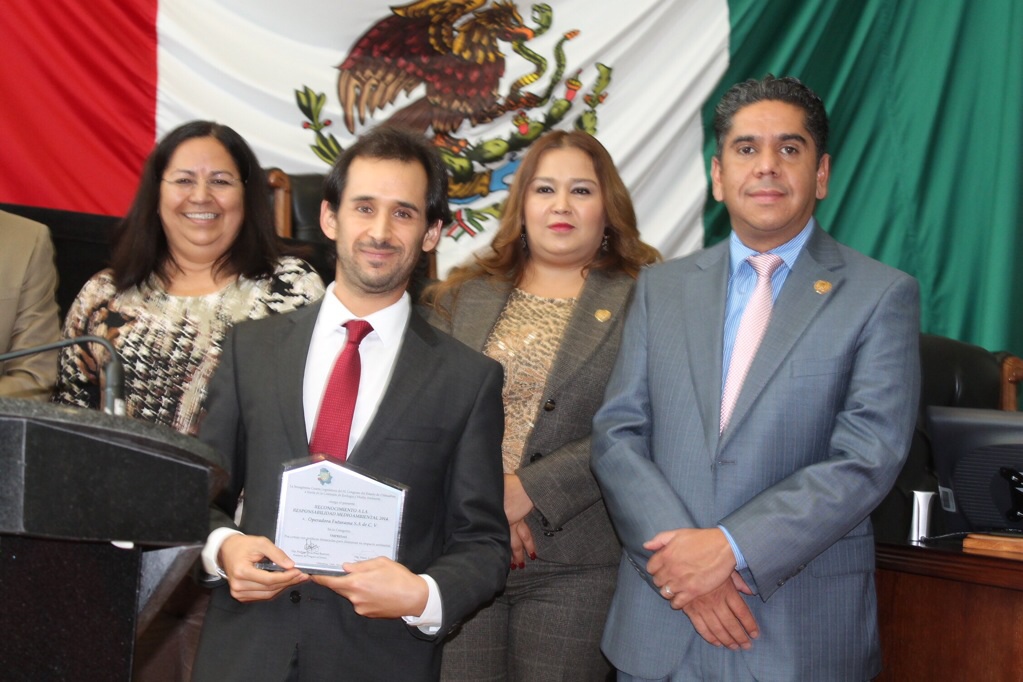 Alsúper recibió el premio en la categoría empresas